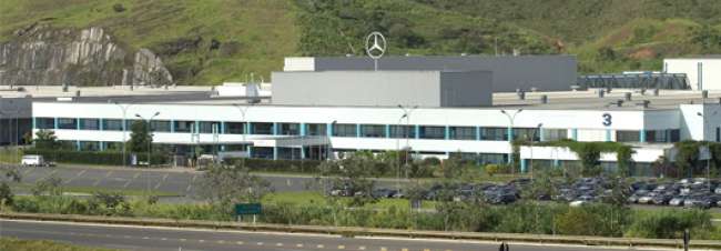 Mercedes-Benz mostra sua fábrica em Juiz de Fora