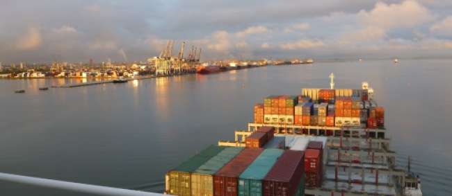 TCP oferece novo serviço de transbordo para o oeste da África