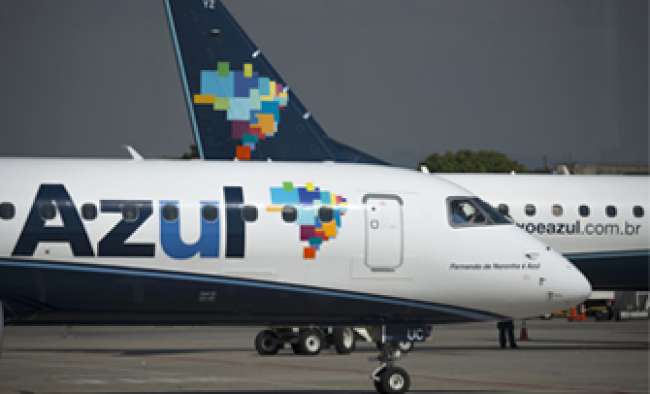 Azul Cargo realiza primeiro fretamento exclusivo de cargas em um E195