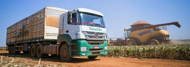 Transgrãos adquire 105 caminhões Mercedes-Benz