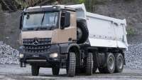 Mercedes-Benz do Brasil chega a 10 mil caminhões customizados na planta brasileira
