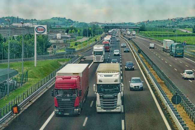 Mais de 80% das transportadoras registraram faturamento positivo em 2022, diz Setcesp