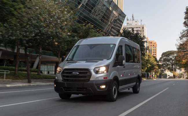 Ford comemora desempenho da linha Transit em 2022