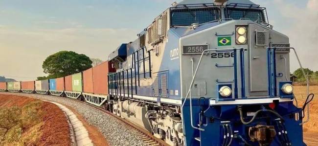 Trecho ferroviário Rumo Malha Central entra em operação regular