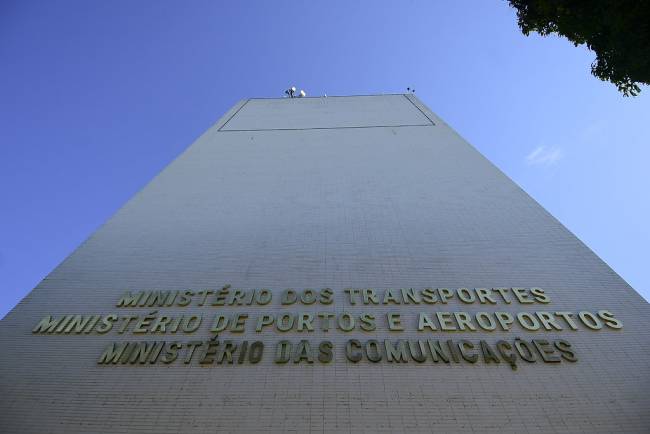 Ministério dos Transportes abre consulta pública sobre reconhecimento de Pontos de Parada e Descanso