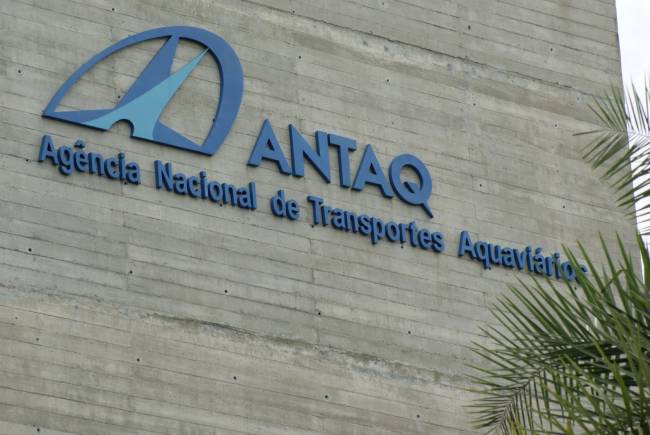ANTAQ define diretrizes para cobrança de sobrestadia de contêineres