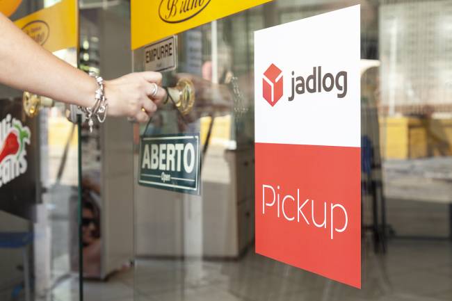 SHEIN amplia parceria com a Jadlog para logística reversa