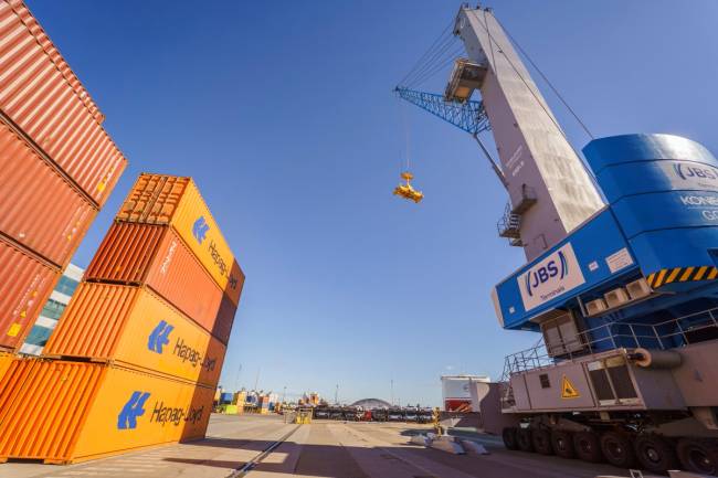 Porto de Itajaí registra crescimento de 1.494% na movimentação de cargas no primeiro semestre