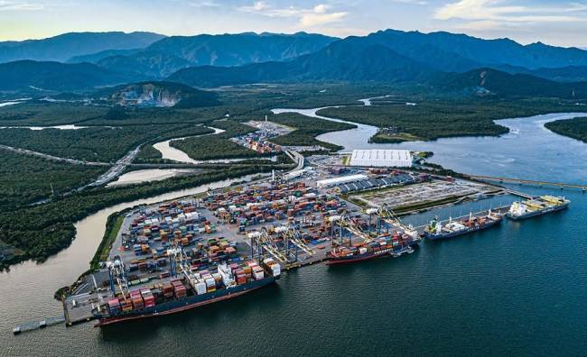 DP World inicia expansão do terminal no Porto de Santos