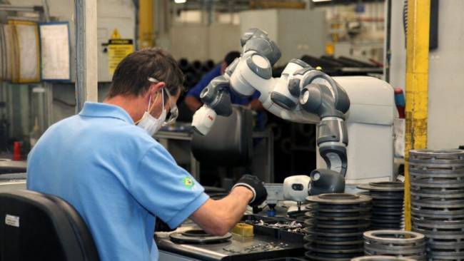 Exportações sustentam crescimento da indústria de autopeças no primeiro semestre