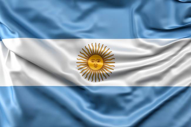 Renault comienza a utilizar bitrenes en sus operaciones logísticas en Argentina