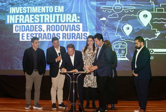 Paraná inicia elaboração do Plano Estadual de Logística e Transportes e anuncia R$ 580 milhões em investimentos