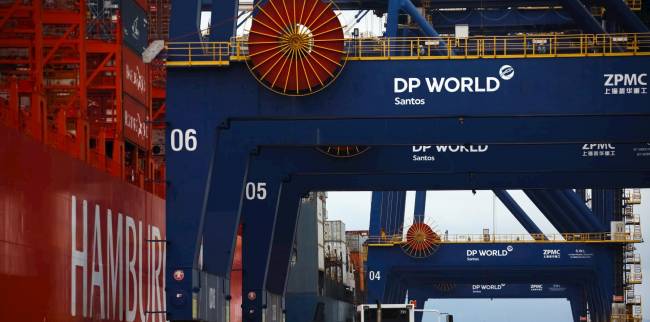DP World lança aplicativo para motoristas do Porto de Santos para otimizar fluxo logístico