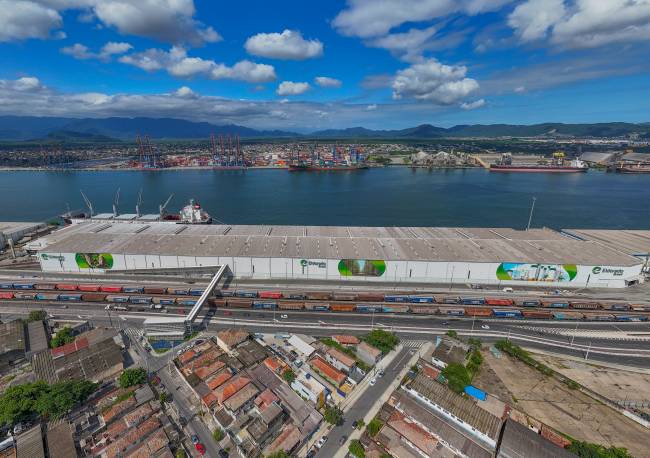 Terminal EBLog obtém certificação internacional de segurança marítima