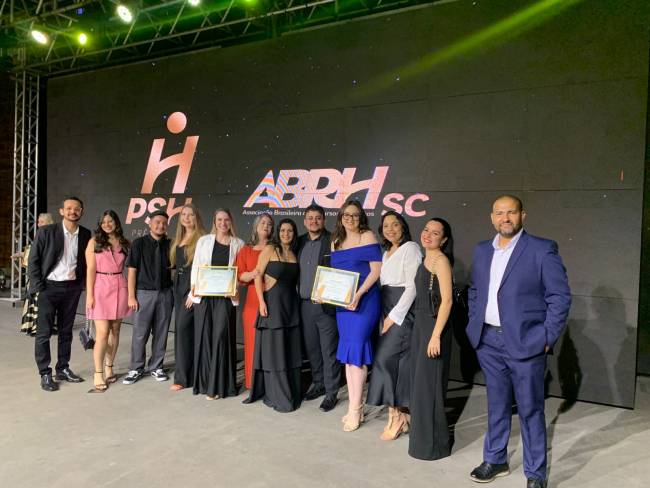 Multilog amplia conexão interna e registra aumento de 31% no engajamento com plataforma de gestão de pessoas