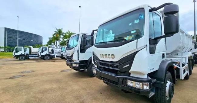 IVECO entrega 72 caminhões para apoiar cidades afetadas pelo rompimento de barragens em MG