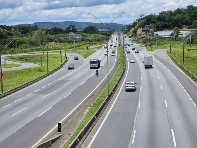 Motiva vence leilão da BR-381 e amplia participação no setor de concessões rodoviárias
