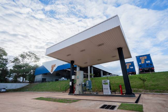 Transportadora de Cascavel mira consolidação no Mercosul com incorporação estratégica