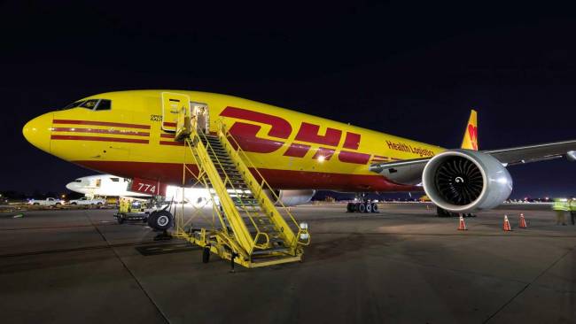 Grupo DHL cria rede aérea dedicada à cadeia de frio para saúde