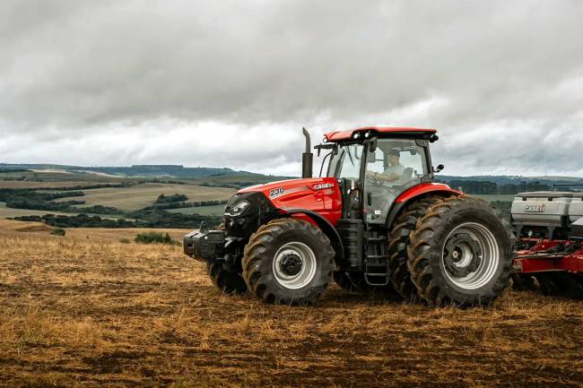 CNH, Petronas e Lwart lançam lubrificantes à base de óleo básico "reciclado"