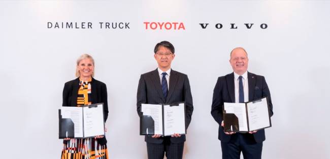 Daimler Truck, Volvo y Toyota avanzan en asociación para células de combustible en vehículos pesados