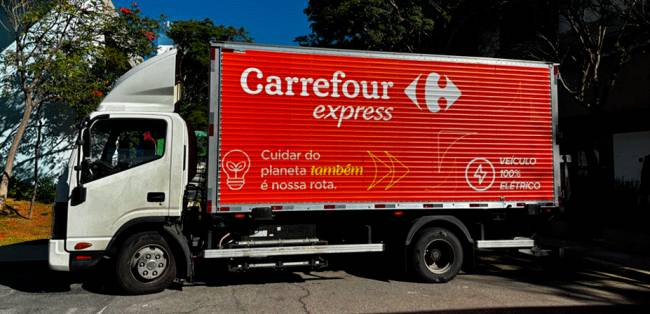 Carrefour inicia eletrificação da frota e reduz emissões na operação Express em São Paulo