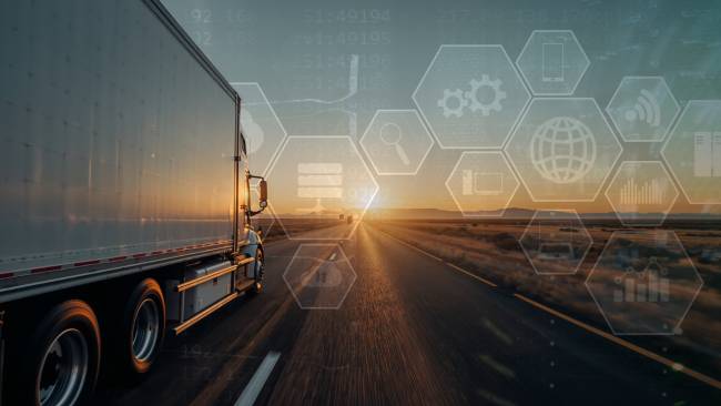 Velox investe em automação e inteligência artificial para acelerar resposta nos sinistros do transporte de cargas