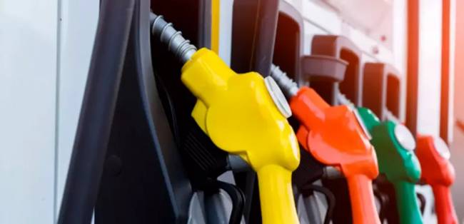 Governo edita MP para conter preço dos combustíveis e anuncia subvenção de R$ 0,44 por litro para a gasolina