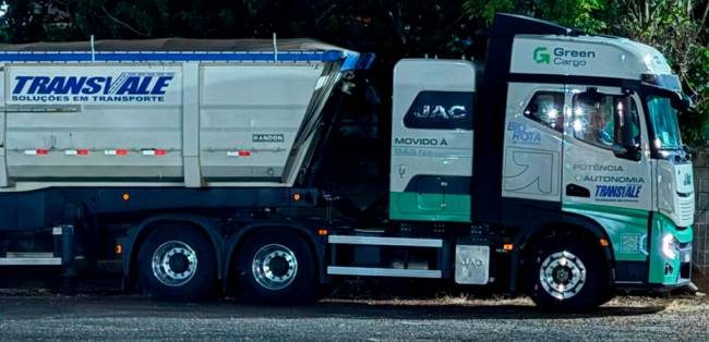 Green Cargo amplia testes com caminhões a gás no transporte de açúcar para o Porto de Santos