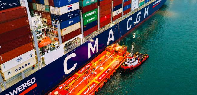 Porto de Santos recebe primeiro abastecimento de porta-contêineres transoceânico com etanol no Brasil