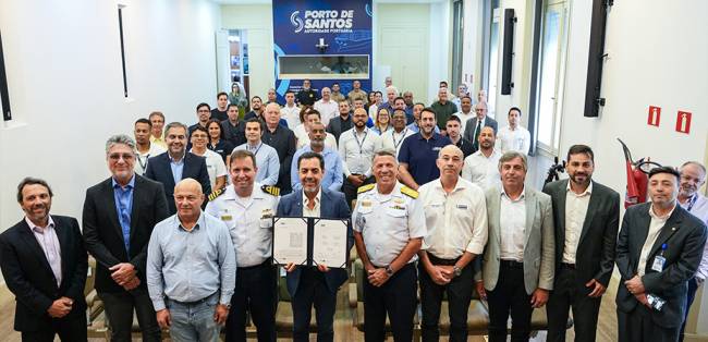 Porto de Santos terá sistema de gerenciamento de tráfego marítimo a partir de 2027