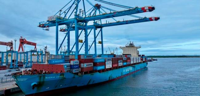 APM Terminals Suape inicia operaciones con el primer buque en una terminal 100% electrificada