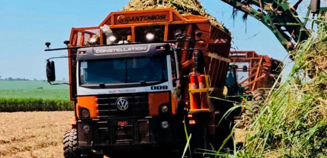 VAMOS utiliza caminhão semiautônomo em operação de transbordo de cana da Adecoagro