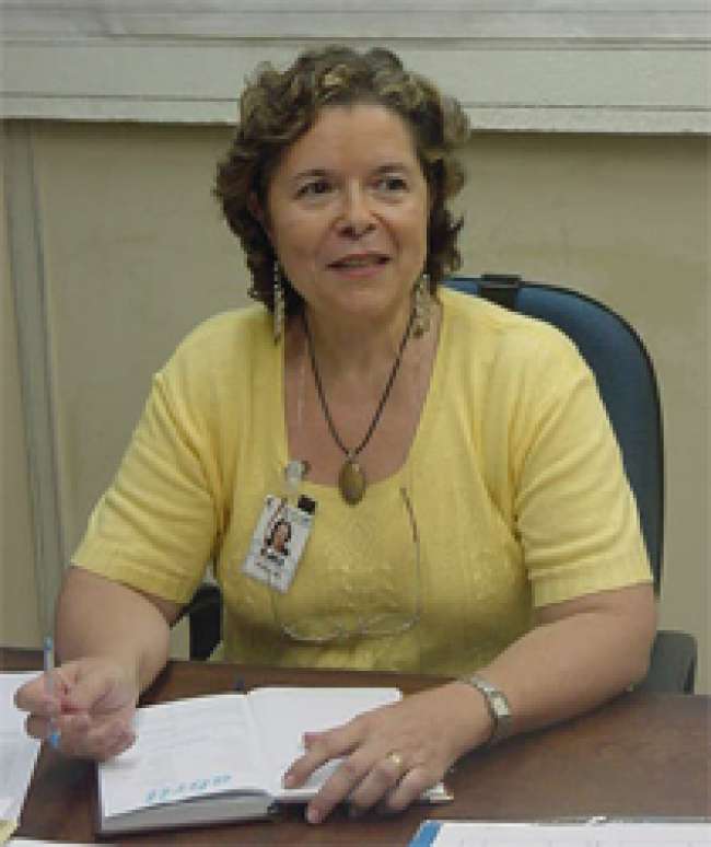 Maria Manuela Oliveira assume diretoria em Paranaguá