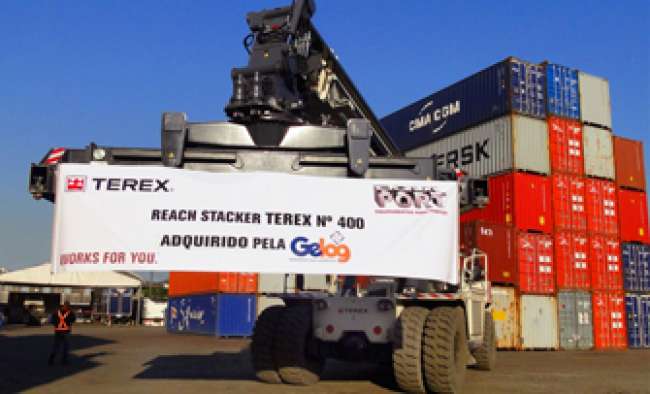 Equiport entrega seu 400o reach stacker