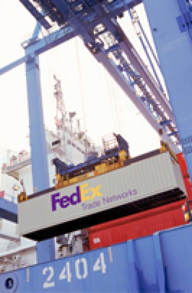FedEx-Trade-Networks_master_container-shot-interna