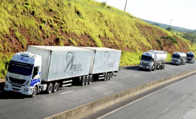 Aranão adquire dez caminhões Iveco