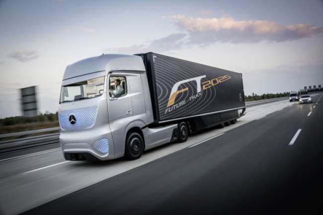 Mercedes-Benz apresenta seu caminhão do futuro
