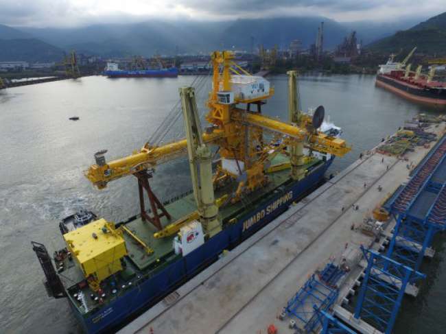 VLI recebe dois carregadores de navio para a expansão do Tiplam
