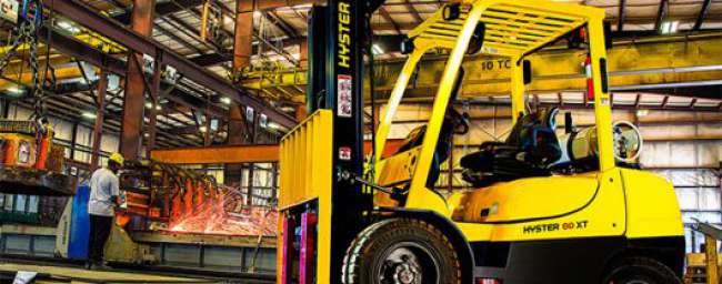 Hyster lança empilhadeira com tecnologia que permite configurar a potência do motor