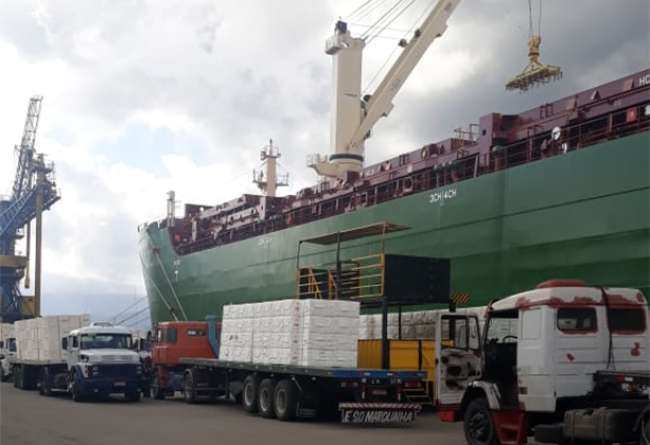 Conlog realiza o maior embarque de celulose do Porto de Santos
