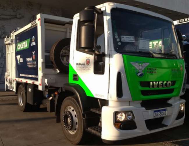 Iveco entrega lote do caminhão Tector ao Instituto Água e Terra