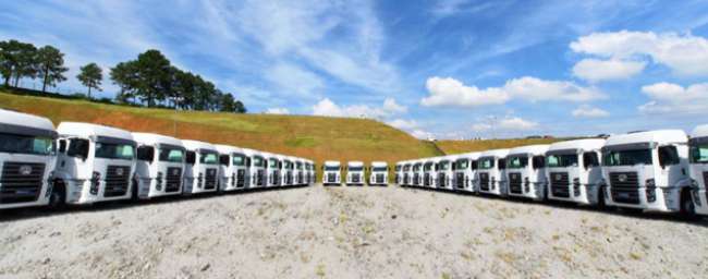 Volkswagen comercializa 1.350 caminhões ao Grupo Vamos