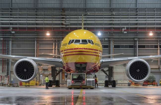 DHL Express e Boeing fecham contrato de pedido de oito cargueiros modelo 777
