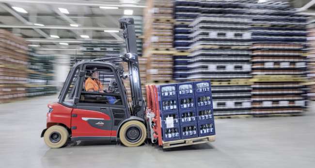 Linde Material Handling apresenta novos modelos de empilhadeiras elétricas