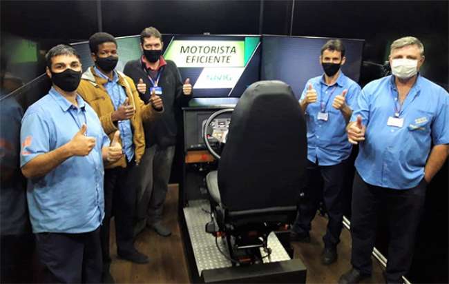Braspress inaugura unidade móvel de simulador de direção