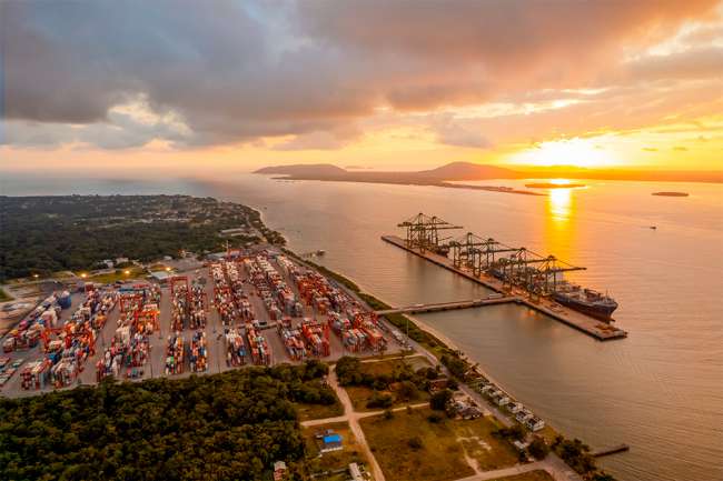 Porto Itapoá celebra crescimento em 2022