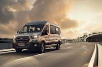 Ford lança a Transit Automática, primeira van do mercado brasileiro com transmissão automática