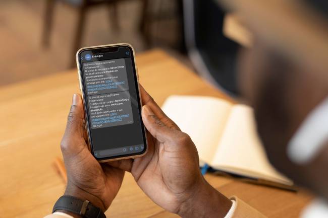 eSales cria recurso de envio de mensagens por WhatsApp em solução que monitora entregas
