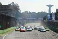 Grupo Sada transporta 77 carros da Porsche Cup de São Paulo à Argentina